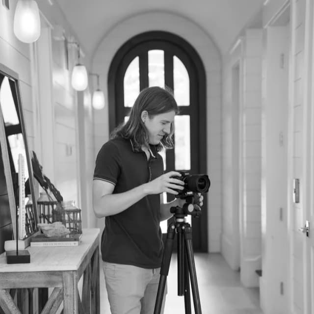 Montgomery Webb, Photographer / Videographer